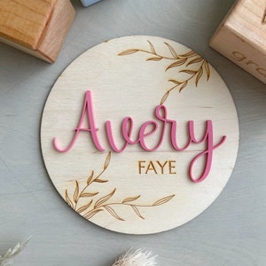 Wooden Birth Announcement Disc, Newborn Announcement Sign, Baby Name Announcement Plaque, Newborn Photo Prop, Baby Name Sign for Hospital