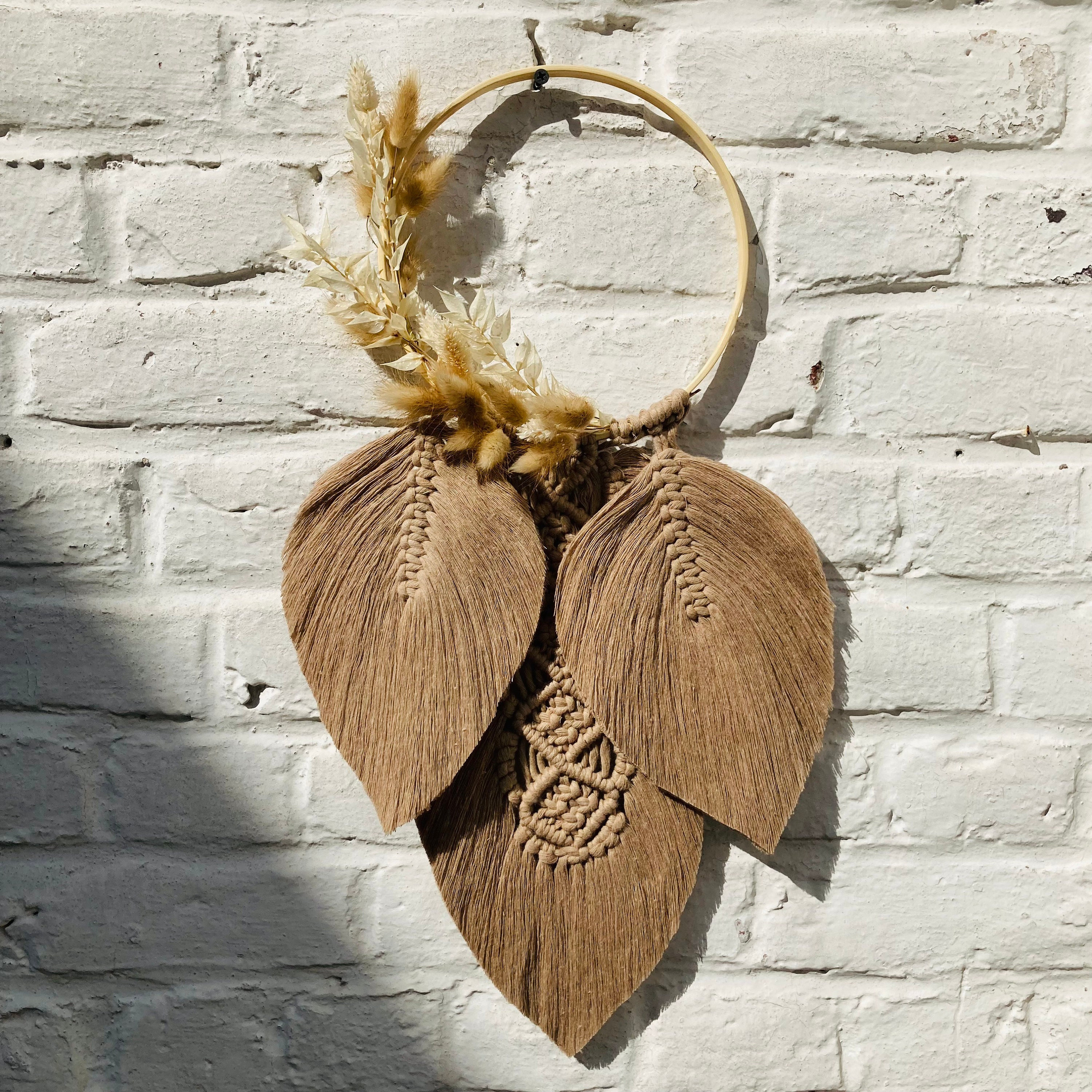 Deva - Suspension Plumes Macramé