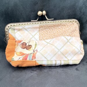 Porta-moedas artesanal com fecho de encaixe - Patchwork laranja outono | Porta-joias de algodão