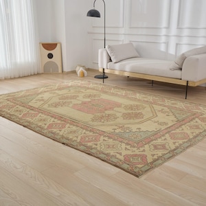 7x11 Vintage Turkish Wool Rug: Handwoven Anatolian Medallion Carpet