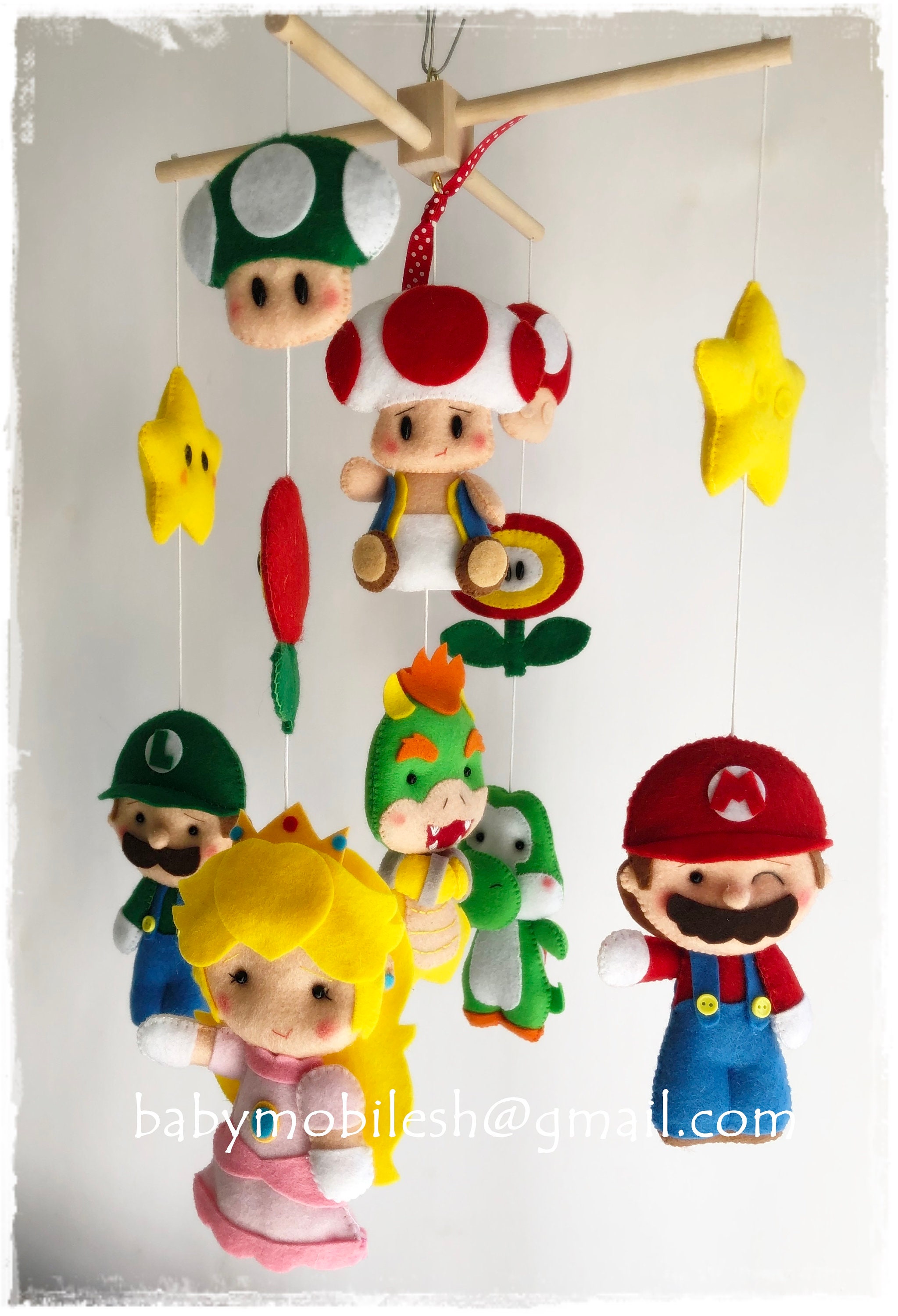 ドローイング『Baby Mobile』 Amazon.com : YUNGCHI Baby Mobile for Crib with Crib Toys