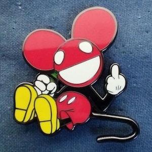 EDM Dj Deadmau5 Cartoon hard enamel pin 1.5 inch by 1.75 inch