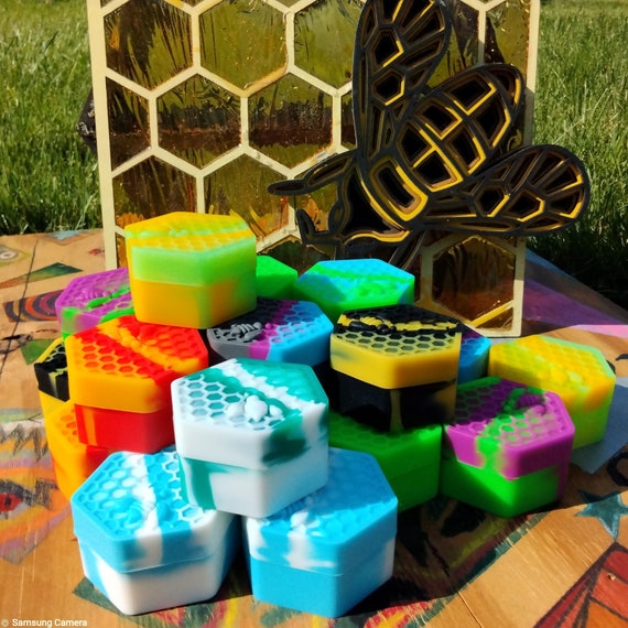 Hexagonal Beehive Silicone Stash containers 》New color choices!!!