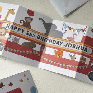 d'anniversaire personnalisée sur le thème du bus des animaux de la jungle | 1er anniversaire, 2e anniversaire, 3e anniversaire, Tout âge, Animaux de safari