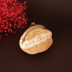 porte-monnaie en paille de style vintage avec doublure à pois, pochette végétalienne à cadenas au crochet avec cadenas avec dentelle, mini porte-monnaie pour mariée avec cadre en métal.