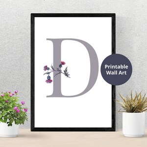 Cardo escocés gris Arte de pared inicial / Letra D / Impresión / Regalo escocés / Arte sin marco / Decoración del hogar / Regalo de arte de pared descargable digital
