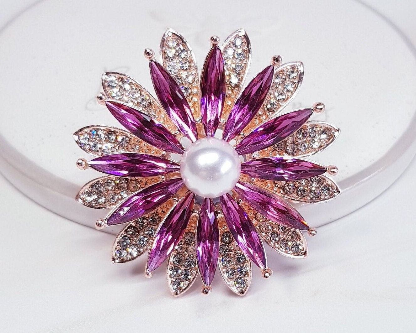 Brooches of Purple Flower Brooch for Women Rhinestone Floral Brooch Pins  Needles Decoration Coat Pin Clothing Accessories, Gifts for Her 