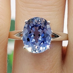 10x8mm-14x10mm Lab Created Ceylon Blue Sapphire, Oval Cut, Solitaire Ring, Sterling Silver or Gold, Made to Order
