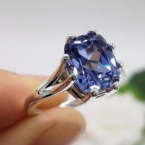 10x8mm Lab Ceylon Blue Sapphire Elongated Cushion Cut, Solitaire 8-Prong Ring, Sterling Silver or Gold, Made to Order, Jewelry Gift