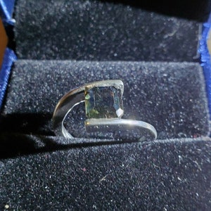 Certified 1.35-ct Blue Diamond in Bypass - &quot;Color-change Diamond&quot;!