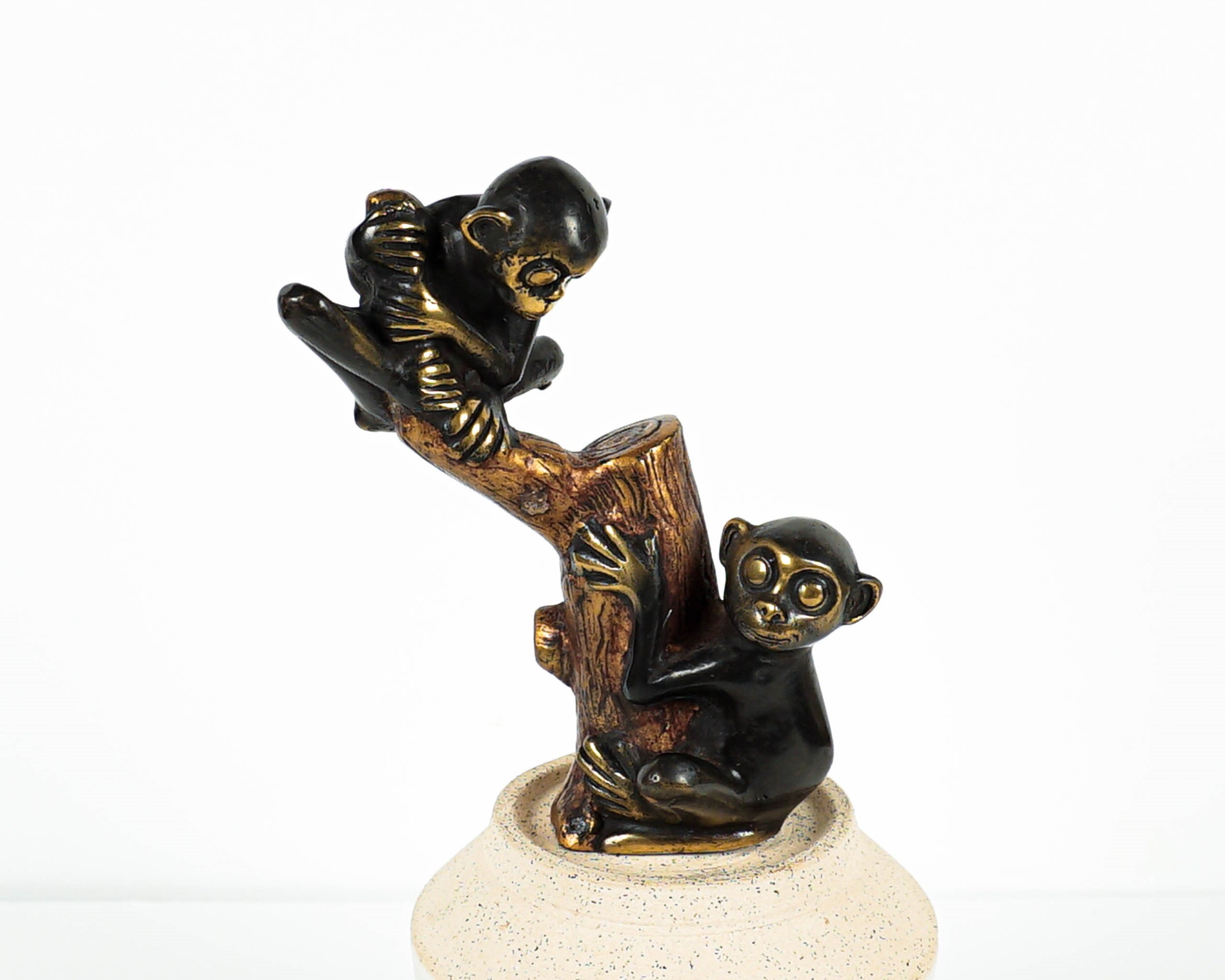 Ebros Decorative Monkey Glass Salt and Pepper Shaker Set with Holder Figurine for Tropical & African Jungle Safari Kitchen Table Decor Sculptures or Whimsical Chimp Statues As Animal Themed Gifts 