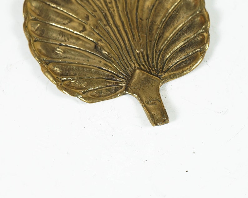 Plateau feuille en bronze, Assiette en bronze, assiette à fruits, porte-clés, plateau de bureau décoratif, décoration de cuisine, décoration tropicale, décoration de chambre, cadeau pour maman image 4