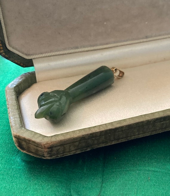 Vintage Nephrite Jade Figa Pendant in 10k Yellow … - image 3