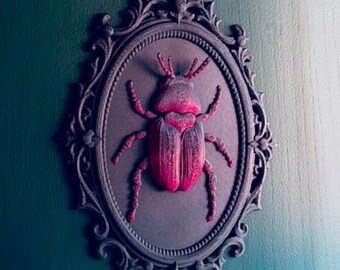 3D Gedruckte Wanddekoration | Verzierter Insektenrahmen | Kuriositäten Dekor | Dark Academia Wandkunst | Entomologie Geschenk