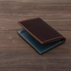 Bifold Card Wallet with zippered compartment image 7