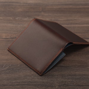 Bifold Card Wallet with zippered compartment image 3