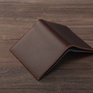 Bifold Card Wallet with zippered compartment image 6
