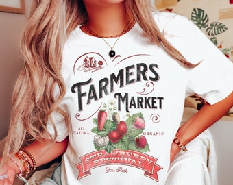 Strawberry shirt Cottagecore shirt Botanical shirt Aesthetic clothes Goblincore clothing Gardening shirt Farm girl shirt Distressed tshirt