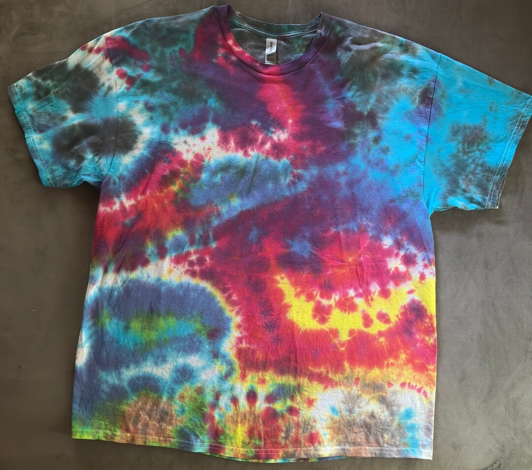 2t tie dye shirt