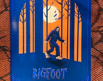 Big Foot Kunst | Whimsigoth Ästhetik | Cryptid Wandkunst | Cottagecore 8x10 Poster