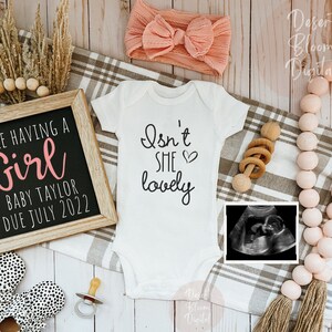 We&#39;re having a GIRL | pregnancy announcement | baby girl | digital download  | social media post | GENDER REVEAL | coming soon | due in