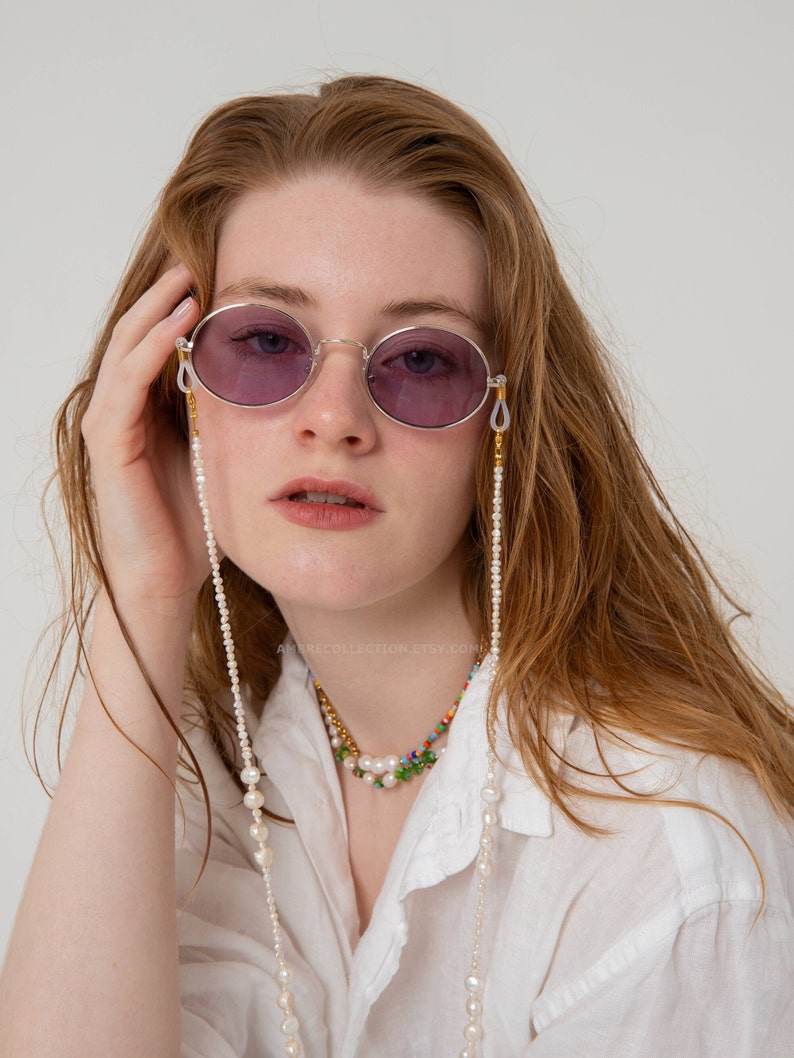 Pearl Glasses Chain image 4