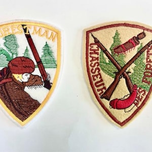 Set of 2 Vintage French Hunter Forest Iron sew on appliqué Embroidery patch Hunting Adventure Gift clothing Accessories Chasseur des forets