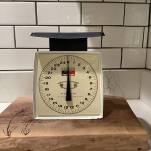 Vintage 1950s White and Black Hanson Platform Kitchen Scale
