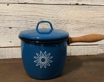 Country Cookery Enamelware Lidded Sauce Pot