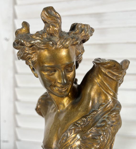 カルポー作、Genie de la Danse (ダンスの天才) によるフランスの