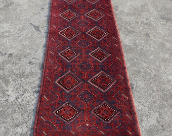 Vintage Handmade Wool Afghan Runner Rug: Tribal Hallway Mishwani (1&#39;11 X 8&#39;3 Ft)