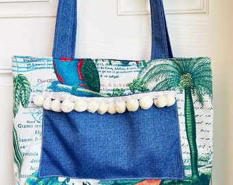 Araras & pompons bag