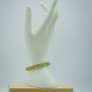 Aventurine and Gold Bead Bracelet