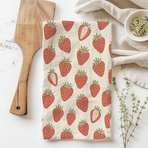 Strawberry Kitchen Towel: Vintage Fruit Tea Towel, Farmhouse Decor