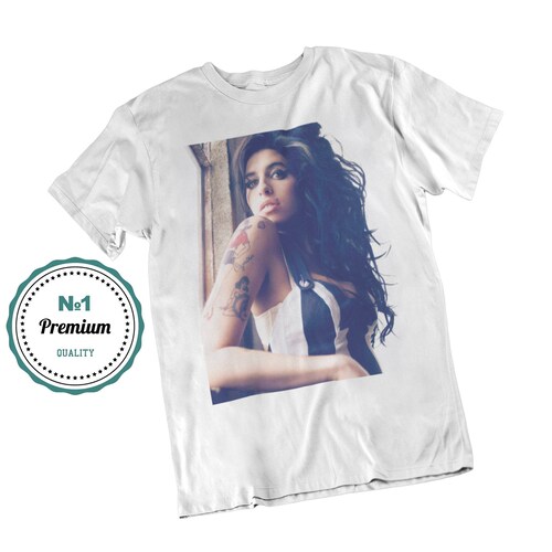 Amy Winehouse Retro Classic Tshirt Etsy