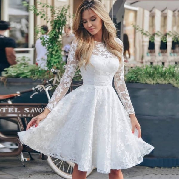 Belle robe patineuse en dentelle blanche, robe en dentelle à manches longues Midi, robe de cocktail, robe Boho, robe photoshoot, fête, robe de mariée courte