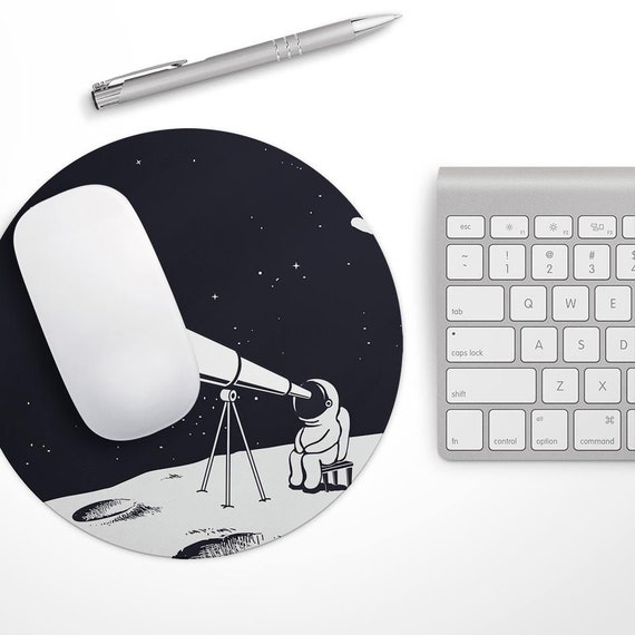 Lindo astronauta de dibujos animados en el espacio V3 // - Etsy España Lindo astronauta de dibujos animados en el espacio V3 // - Etsy España
