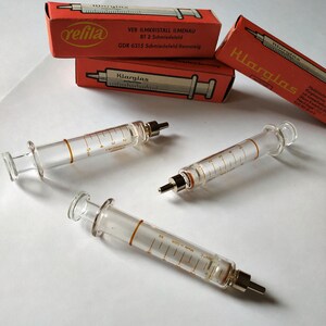 Vintage Medical 1 pc / 10 ML Glass Syringe Record Hypodermic Metal tip Reusable Antique Old Jnjekcion Veterinarian Vet ?