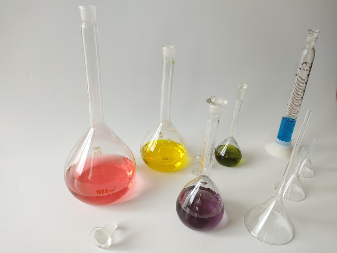 Excellent Antique Laboratory Equipment Lab Glass Antique Heatresistant