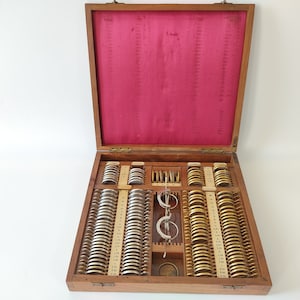 Antique Ophthalmic Equipment / Vintage Optician Trial Lens Exam Set Kit Vintage Optometry Glasses Maker / Ophthalmic Medical Tool 1800s