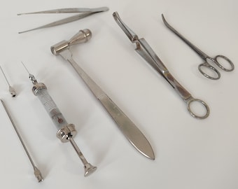1 - 1pc RARE MEDCIAL ANTIQUE / Equipment - Medical Supplies Glass Syringe , rare tools Vintage Medical Shop - Brilliant Gift 1950s
