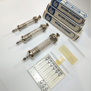 3 PC SYRINGE Vintage Medical Pro KIT 2 ml 5 ml 10 ml New Glass Syringe set 1 box Hypodermic record needle / syringe set 1957 / Gift image 5