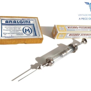 1 pc / 2 ML Glass Syringe + GIFT box Needle Record Metal Reusable Antique Old Injekcion Vintage Medical Perfect Condition Perfect Gift 1960