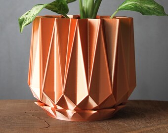 The Estrella Planter in Red Copper - Drainage Hole and Tray - Modern Indoor Plant Pot - 3D Printed Gift - Perfect for Succulent and Cactus