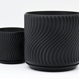 The Oceanside Planter in Matte Black - Drainage Hole and Tray - Modern Indoor Plant Pot - 3D Printed Gift - Succulent and Cactus Planter