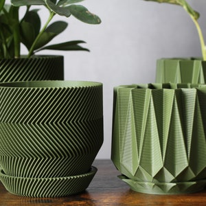 Set of 2 Planters in Dark Green Drainage Holes and Trays Modern Indoor Plant Pots 3D Printed Gift Perfect for Succulent and Cactus image 2