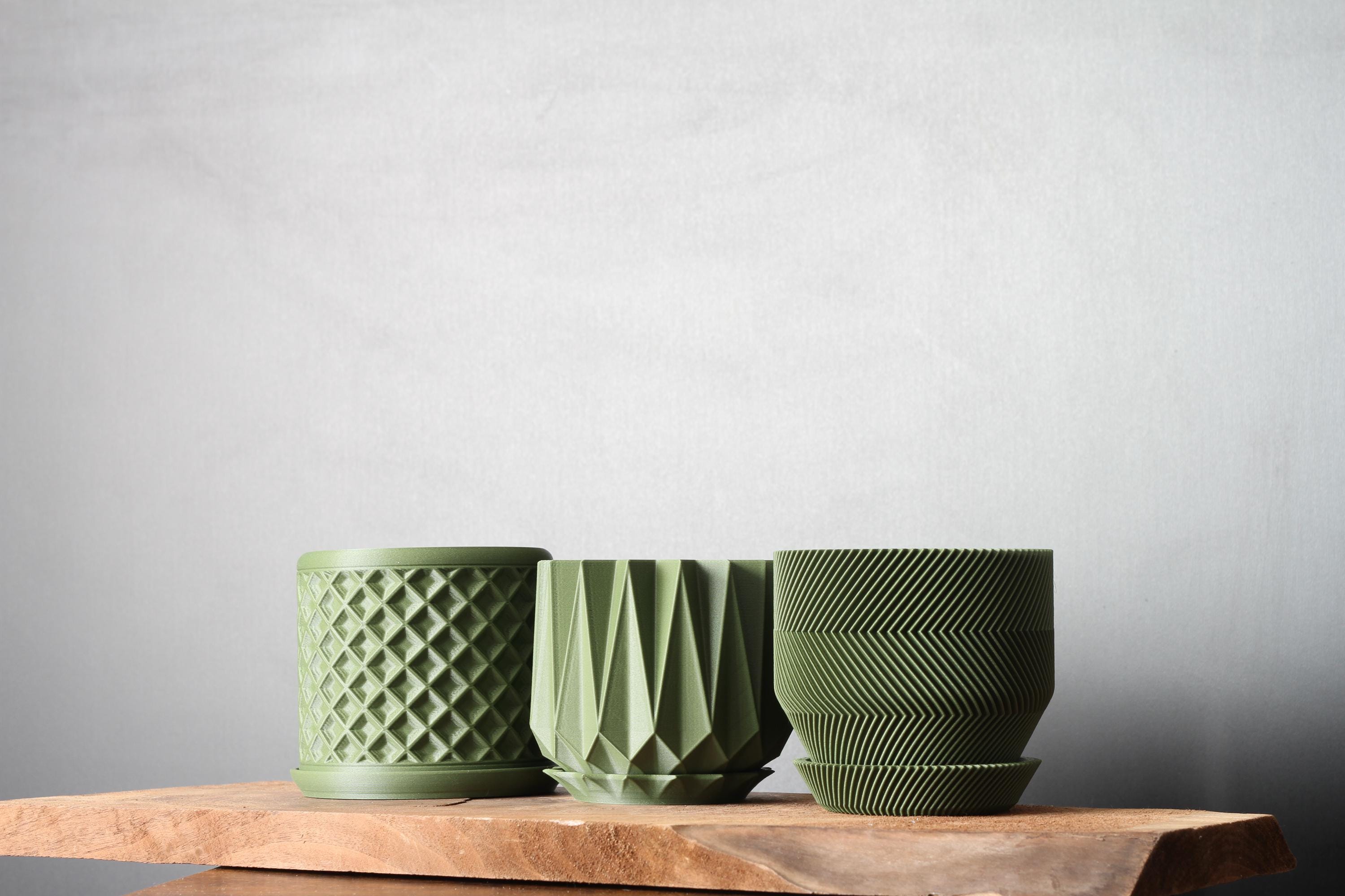 Set of 3 Planters - Drainage Holes and Trays - Modern Indoor Plant Pots - 3D Printed Gift - Succulent and Cactus Planters