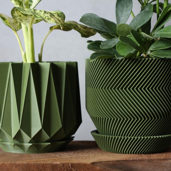 Set of 2 Planters - Drainage Holes and Trays - Modern Indoor Plant Pots - 3D Printed Gift - Succulent and Cactus Planters