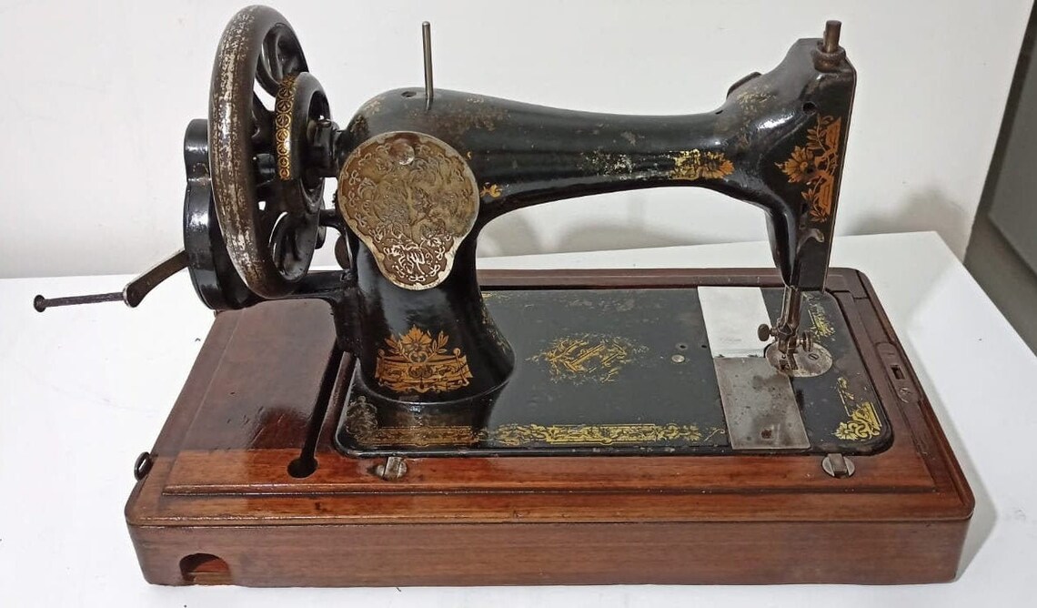 Antique 'SINGER' Sewing machine F series 'with Etsy