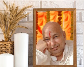 Jai Guruji Maharaj Digital Print Photo In Golden Frame 14x 18Inch, Gurudev Photo Print For Wall, Worship Room, Table Digital Download